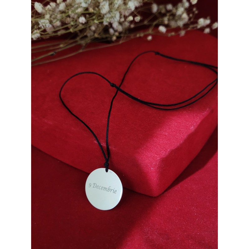 Colier cu snur si banut de argint